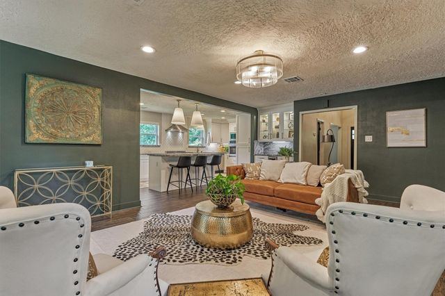 6202 Knollview Drive, Spring, TX 77389