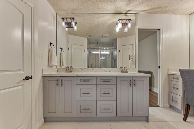6202 Knollview Drive, Spring, TX 77389