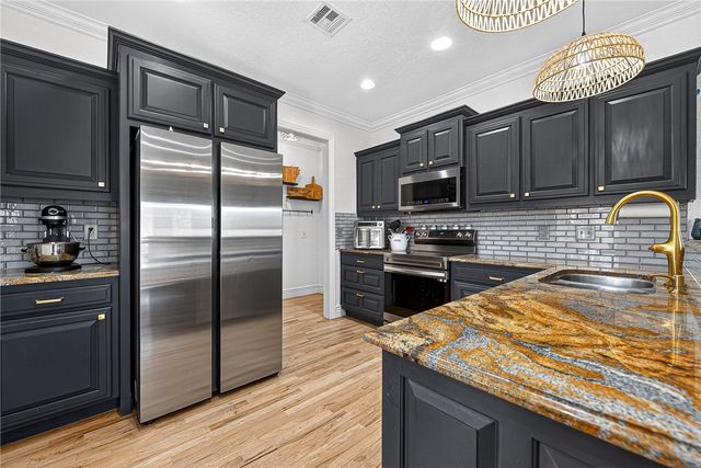 16240 Kostner Drive, Rogers, AR 72756