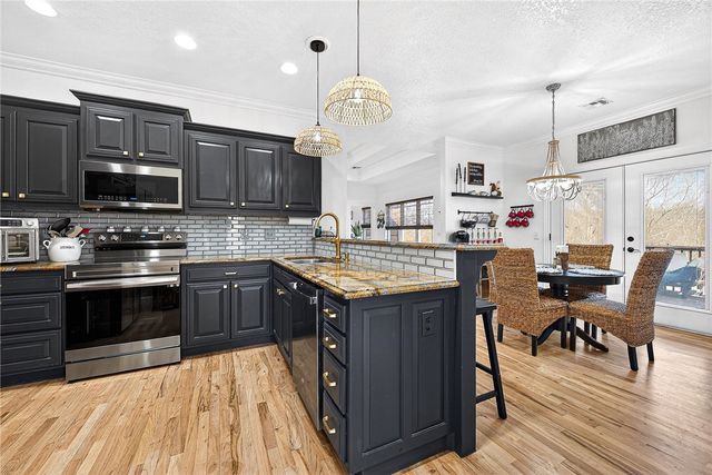 16240 Kostner Drive, Rogers, AR 72756