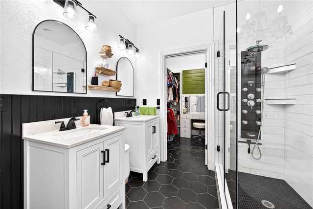 16240 Kostner Drive, Rogers, AR 72756