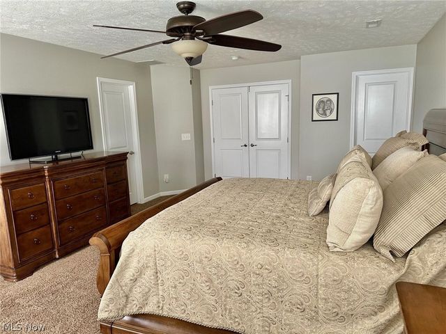 2556 Palmer Lane, Avon, OH 44011
