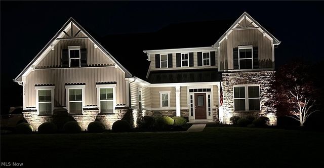 2556 Palmer Lane, Avon, OH 44011
