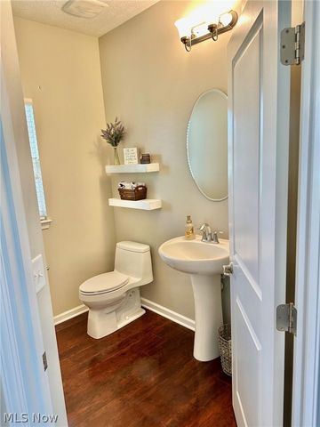 2556 Palmer Lane, Avon, OH 44011