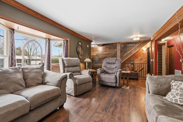 2924 LINDBERGH AVENUE, Stevens Point, WI 54481