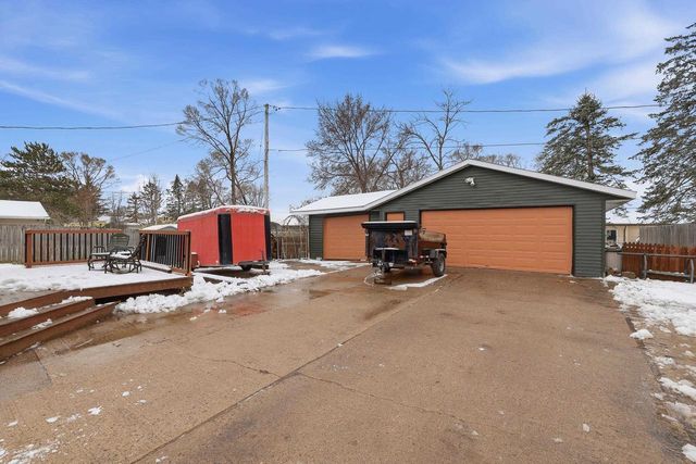 2924 LINDBERGH AVENUE, Stevens Point, WI 54481