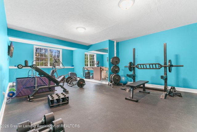 6106 Fresno Lane, East Lansing, MI 48823
