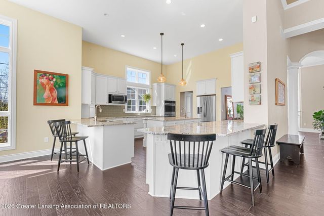 6106 Fresno Lane, East Lansing, MI 48823