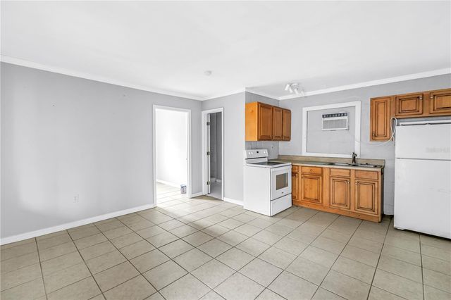 7312 68TH STREET N, Pinellas Park, FL 33781