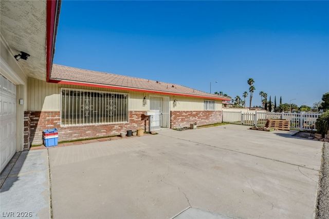 6760 West Oakey Boulevard, Las Vegas, NV 89146