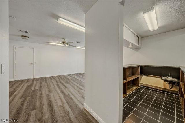 6760 West Oakey Boulevard, Las Vegas, NV 89146