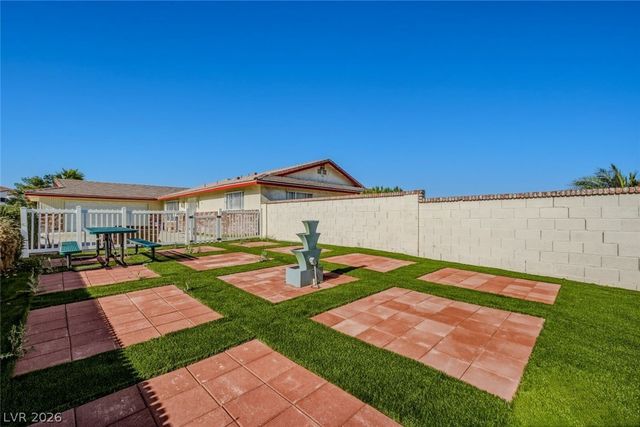 6760 West Oakey Boulevard, Las Vegas, NV 89146