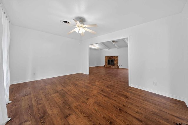 914 Forest Trail, Jacksonville, TX 75766