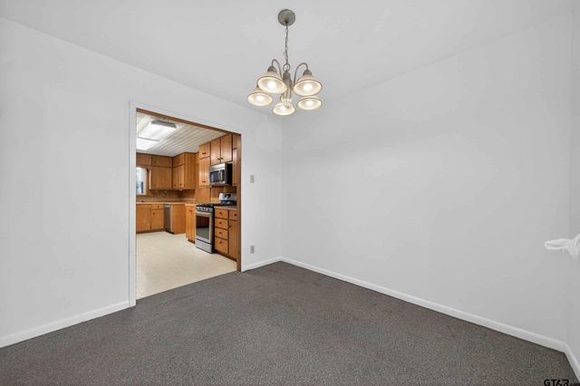 914 Forest Trail, Jacksonville, TX 75766