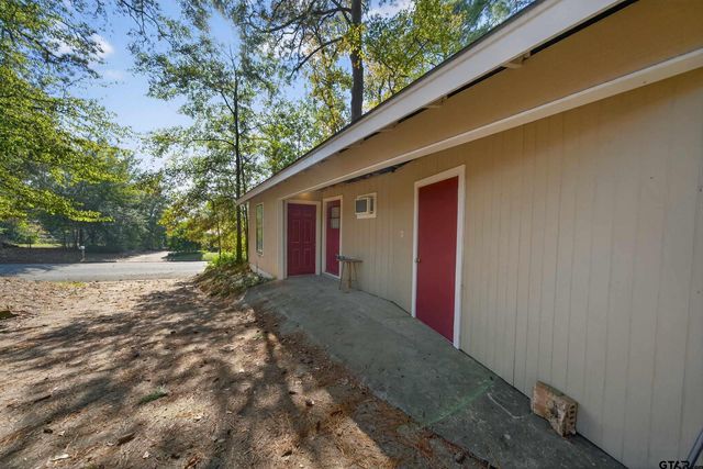 914 Forest Trail, Jacksonville, TX 75766