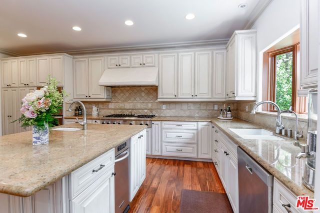 16790 Marquez Avenue, Pacific Palisades (los Angeles), CA 90272
