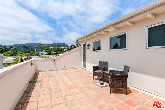16790 Marquez Avenue, Pacific Palisades (los Angeles), CA 90272