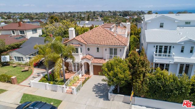16790 Marquez Avenue, Pacific Palisades (los Angeles), CA 90272