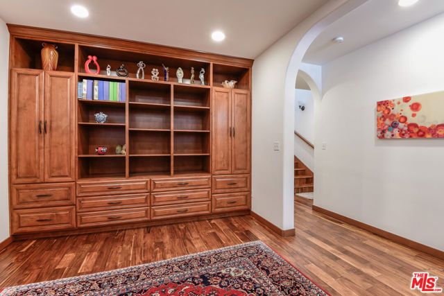 16790 Marquez Avenue, Pacific Palisades (los Angeles), CA 90272