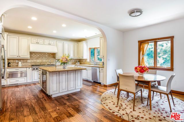 16790 Marquez Avenue, Pacific Palisades (los Angeles), CA 90272