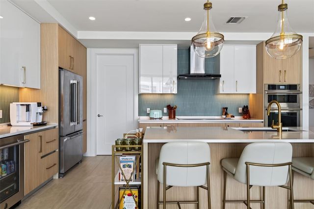 301 QUAY COMMONS 1009, Sarasota, FL 34236