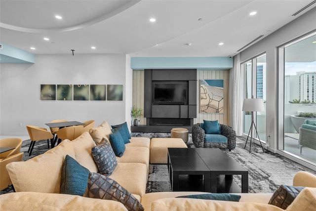 301 QUAY COMMONS 1009, Sarasota, FL 34236