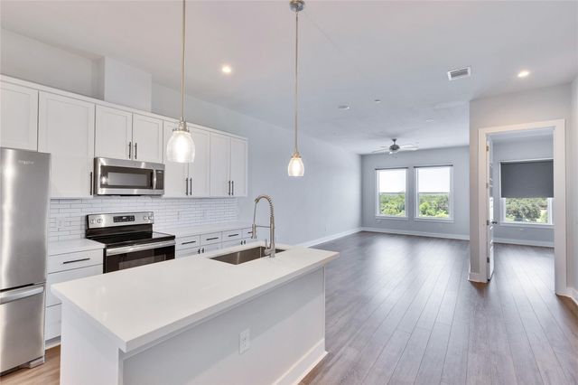 4507 E Martin Luther King Jr BLVD 132, Austin, TX 78721