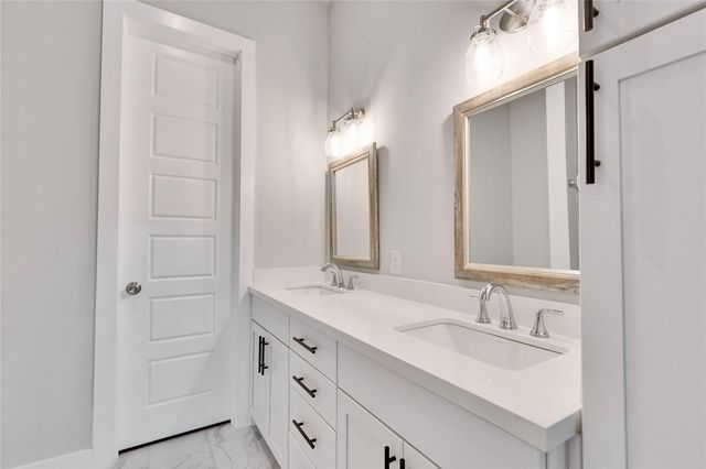 4507 E Martin Luther King Jr BLVD 132, Austin, TX 78721