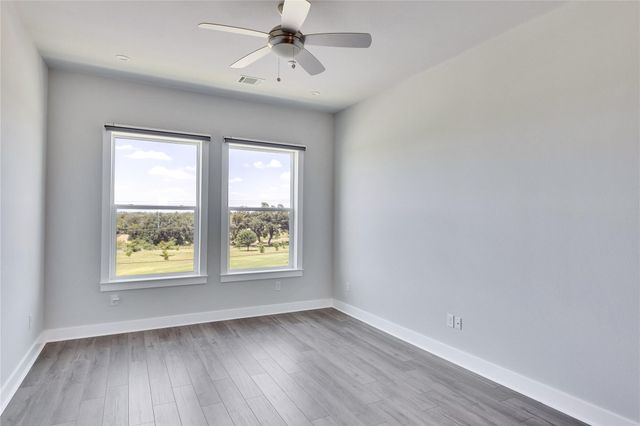 4507 E Martin Luther King Jr BLVD 132, Austin, TX 78721