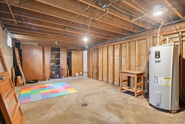 715 FRANKLIN AVE, Westminster, MD 21157