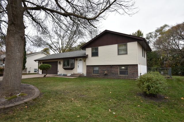 11340 7th Street NE, Blaine, MN 55434