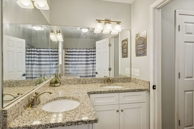 567 Skyview Dr, Ashland City, TN 37015