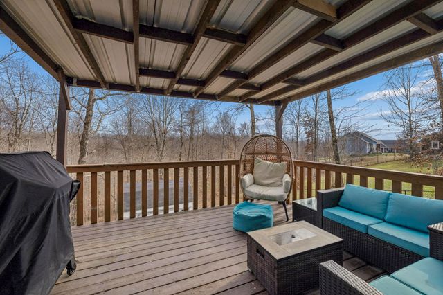 567 Skyview Dr, Ashland City, TN 37015