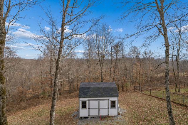 567 Skyview Dr, Ashland City, TN 37015
