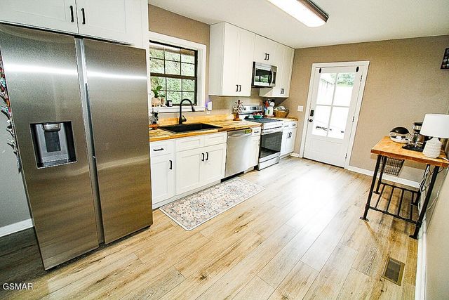 3229 Lost Branch Road, Sevierville, TN 37862