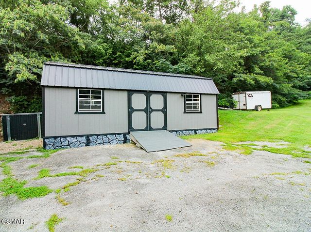 3229 Lost Branch Road, Sevierville, TN 37862