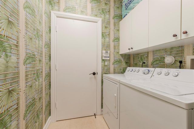 61 Laguna Drive, Palm Beach Gardens, FL 33418