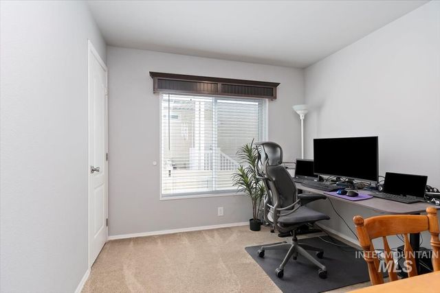 2401 S Owyhee St SPC 9, Boise, ID 83705