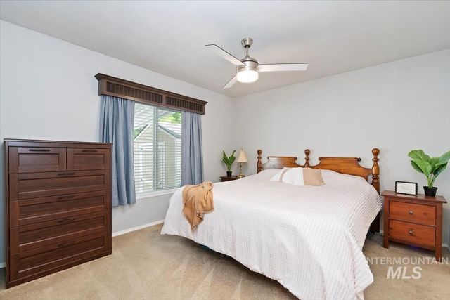 2401 S Owyhee St SPC 9, Boise, ID 83705