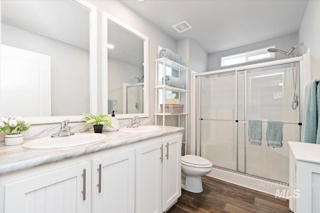 2401 S Owyhee St SPC 9, Boise, ID 83705