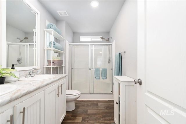 2401 S Owyhee St SPC 9, Boise, ID 83705