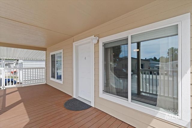 2401 S Owyhee St SPC 9, Boise, ID 83705