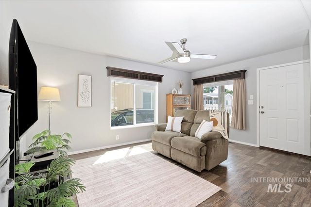 2401 S Owyhee St SPC 9, Boise, ID 83705