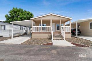 2401 S Owyhee St SPC 9, Boise, ID 83705