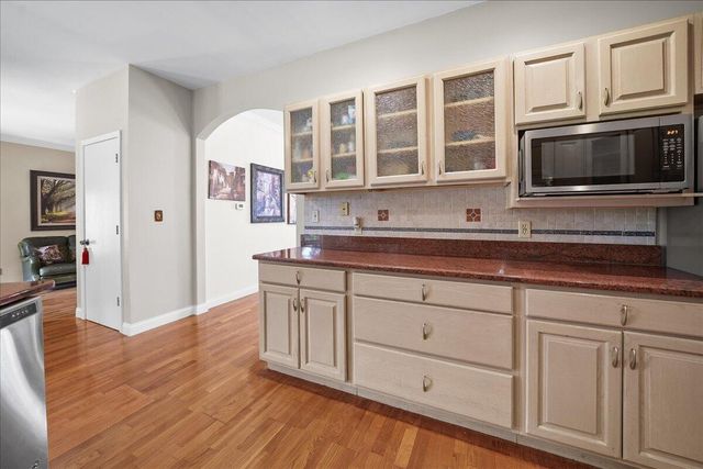 9238 Lane Street, Merrillville, IN 46410