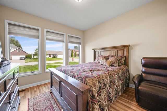 9238 Lane Street, Merrillville, IN 46410