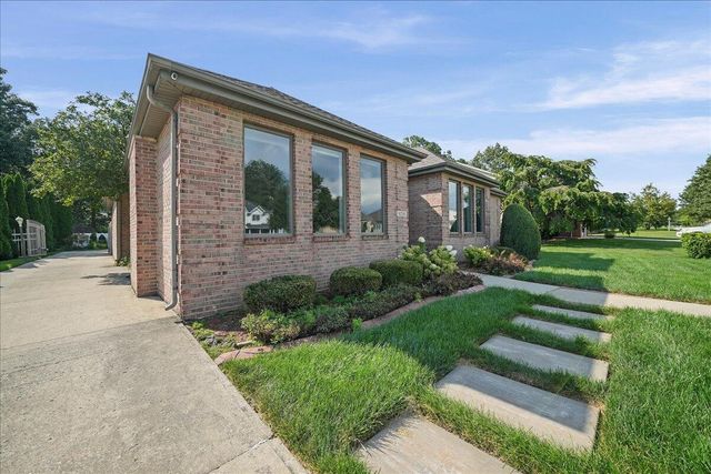 9238 Lane Street, Merrillville, IN 46410