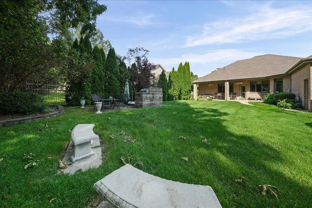 9238 Lane Street, Merrillville, IN 46410