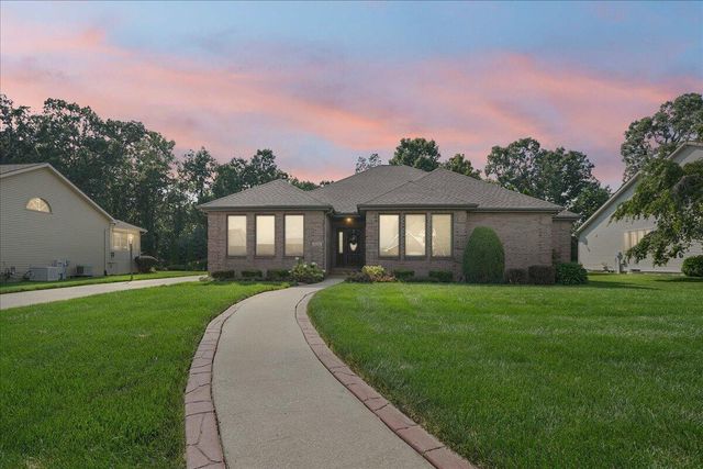 9238 Lane Street, Merrillville, IN 46410