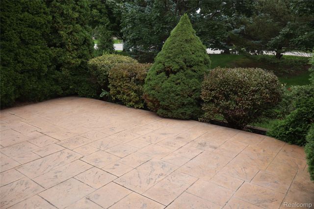 52254 Mitchell Lane, Macomb Township, MI 48042